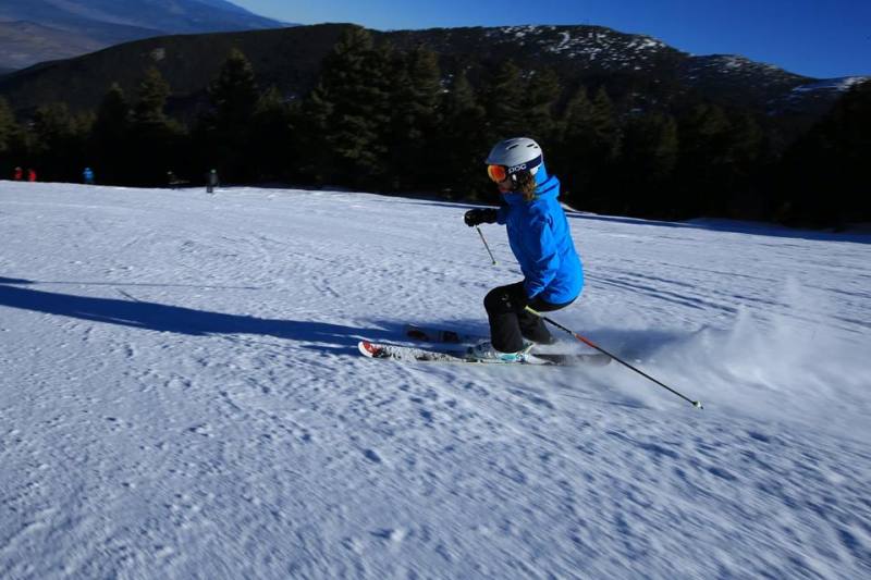 4 hours ski school group tuition + lift pass