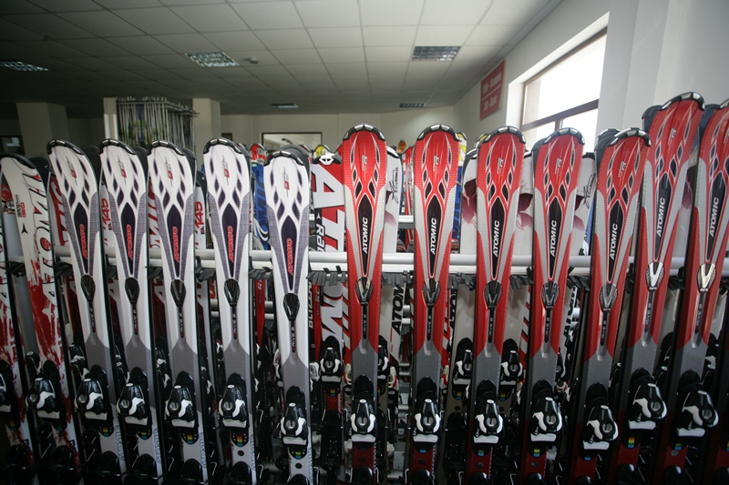 Skis & poles hire